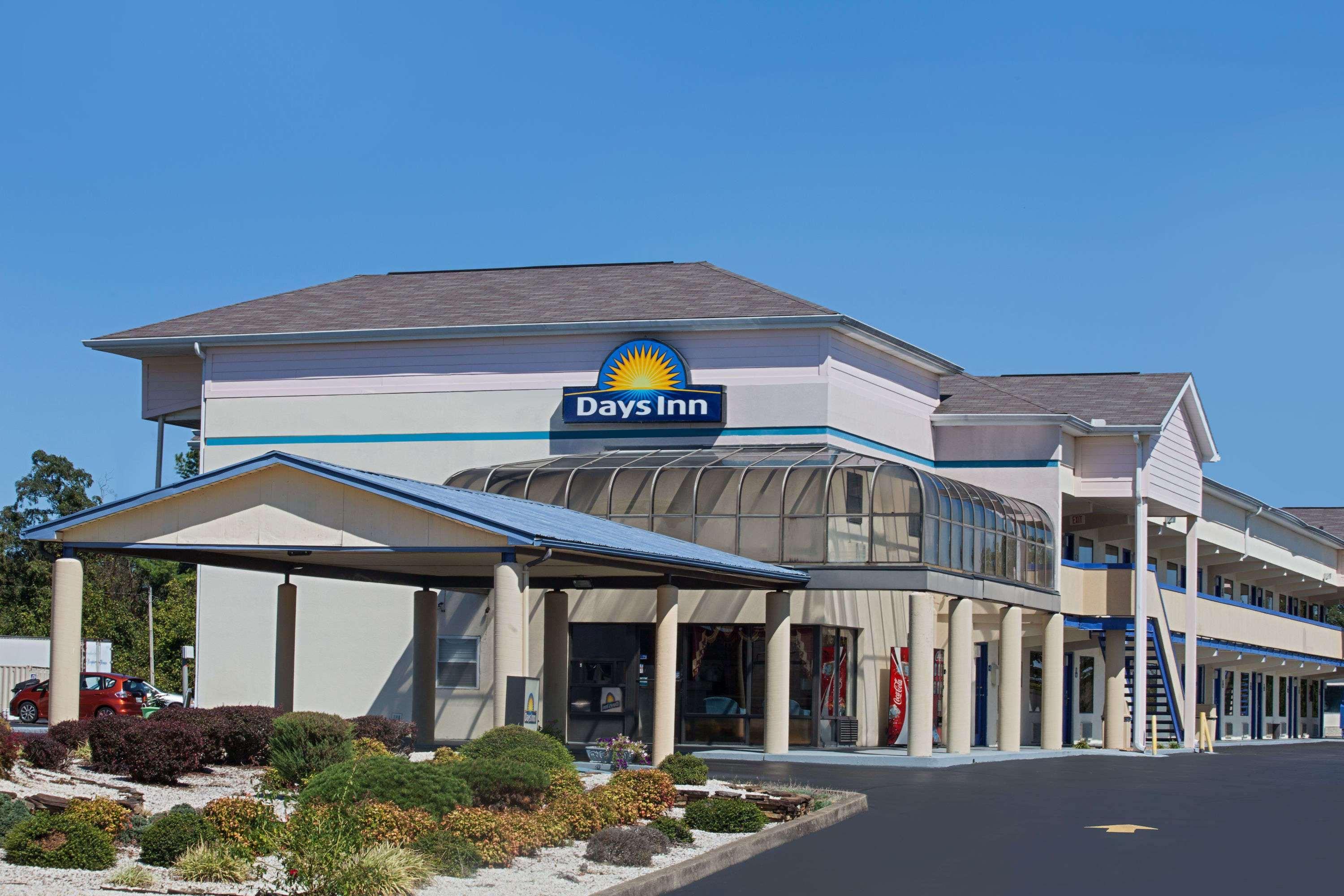 Days Inn By Wyndham Greeneville Exterior foto